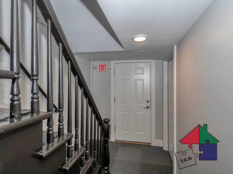 166 N Winooski Ave — Photo 18