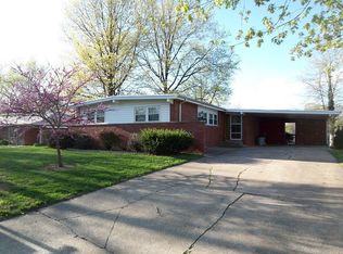 1905 Menard Dr, Belleville, IL 62220