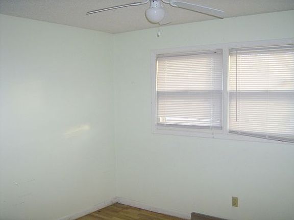 4th image of 2901 Terry Ave