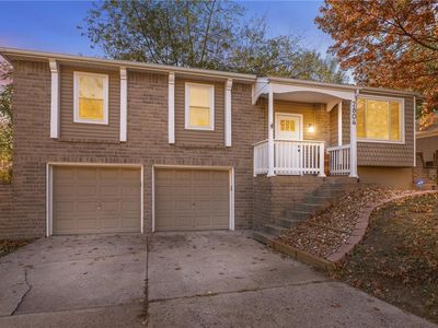 2804 NW Kingsridge Dr, Blue Springs, MO, 64015