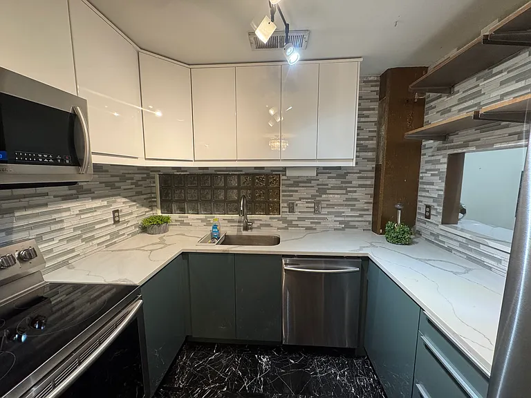 417 S Main St #104 — Photo 9