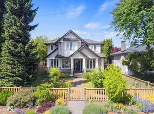 738 E 13th St, North Vancouver, BC V7L2M7