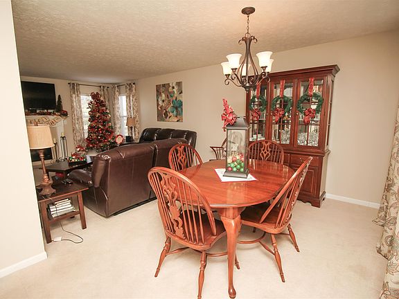 5th image of 2013 Westborough Dr