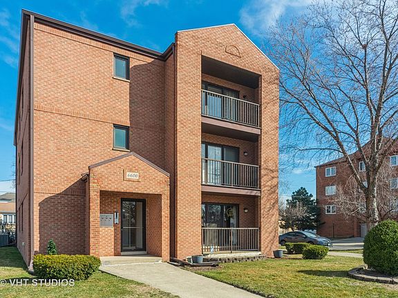 2nd image of 6600 W Gunnison St #101