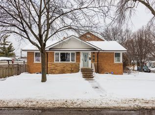 8238 W Cornelia Ave, Chicago, IL