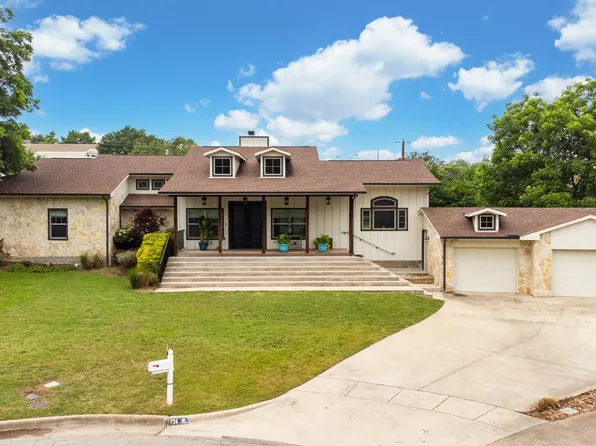 734 Monssen Pkwy, Dallas, TX 75224