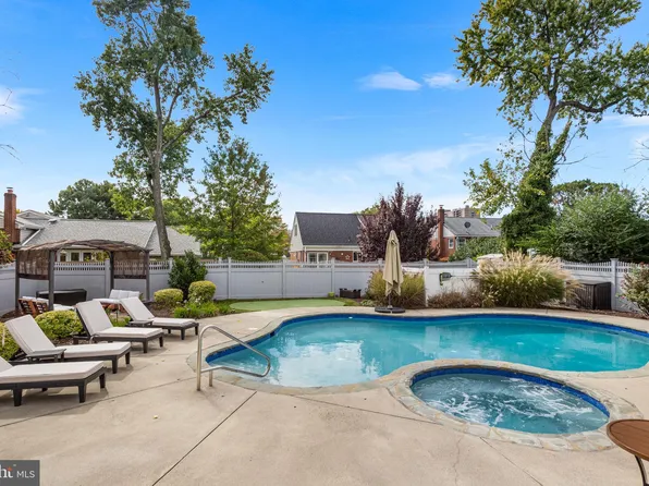 5336 Taney Ave, Alexandria, VA 22304