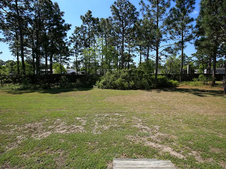 121 W Ivybridge Dr — Photo 23