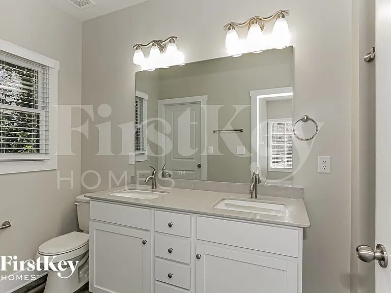 509 A E Talleyrand Ave — Photo 10