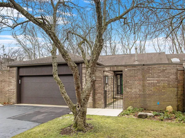 4203 Lake Terrace Dr, Kalamazoo, MI 49008