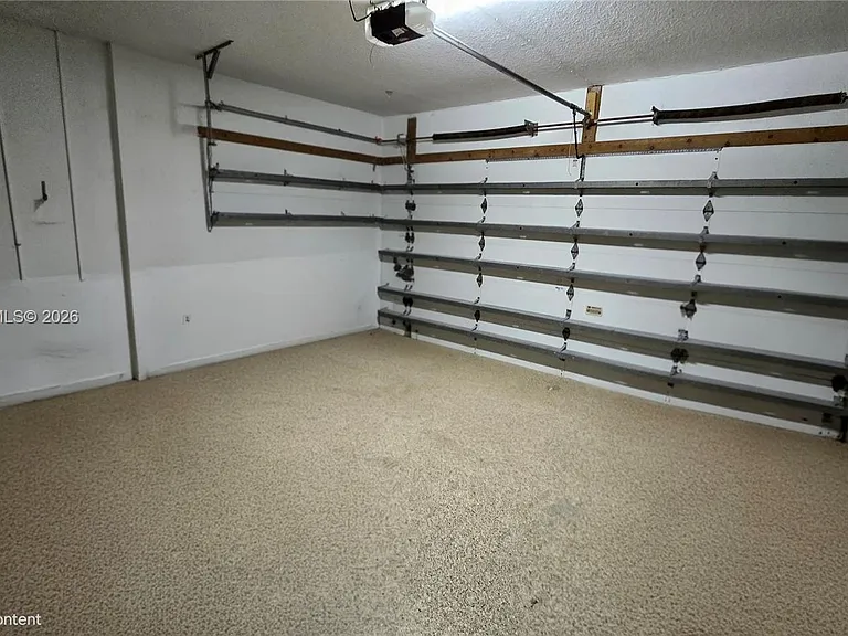 741 Tyler St — Photo 37