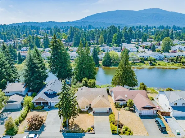 2145 Michigan Way, Nanaimo, BC V9R 6S1
