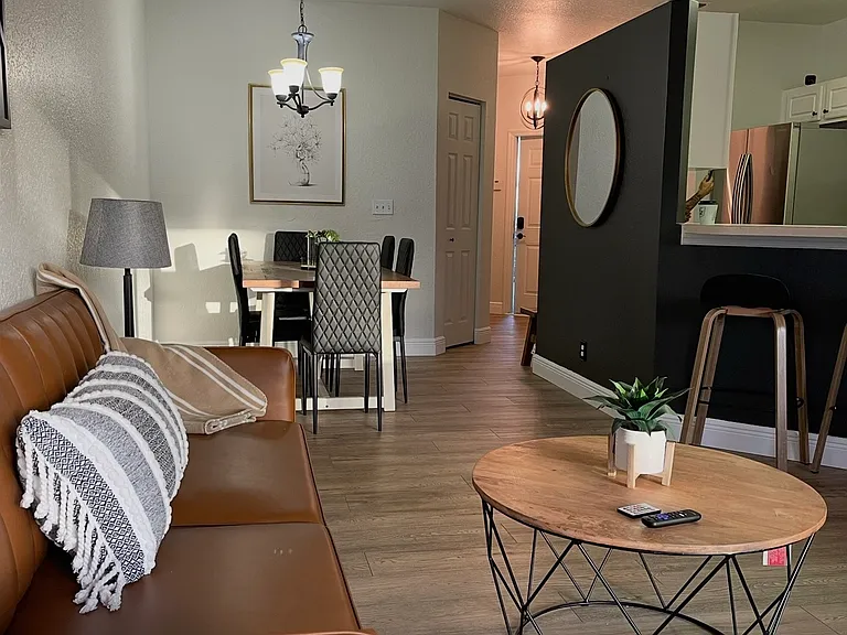 10097 Poppy Hill Dr — Photo 1