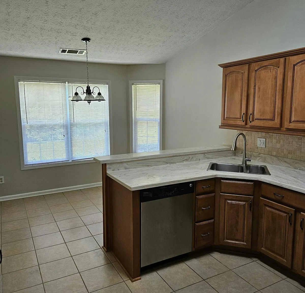 5186 Sudbury Point Ln — Photo 4