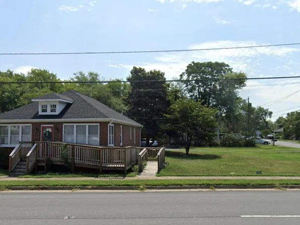90 Chatham Heights Rd, Fredericksburg, VA 22405