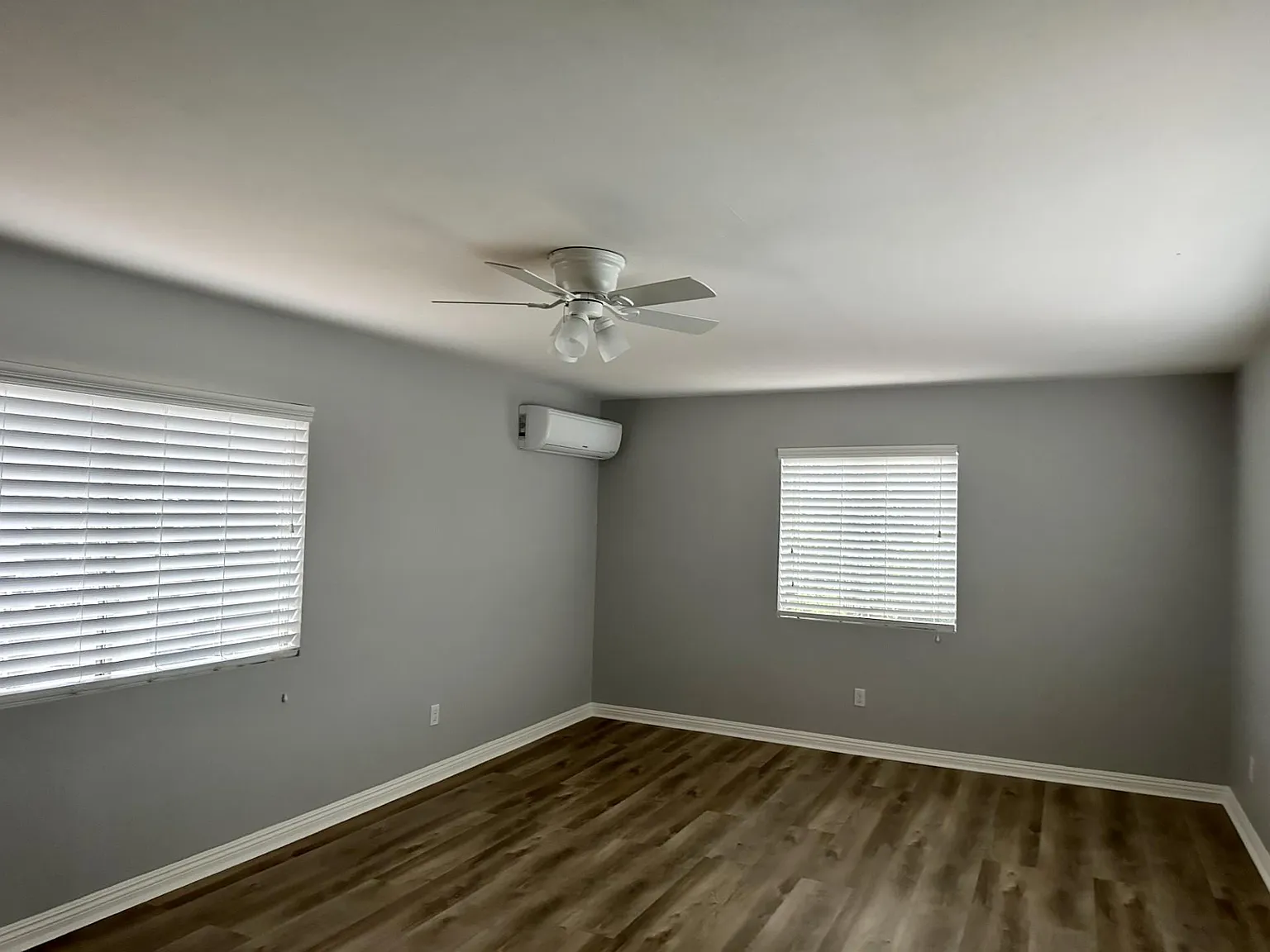 Studio, 400 sqft, $1,395 — Photo 2