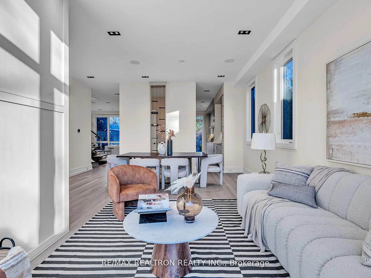 6 bed, $7,850 — Photo 2