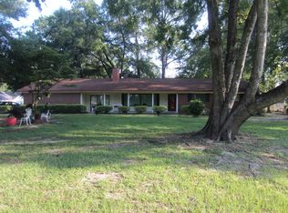 300 Marina Dr, Eufaula, AL 36027