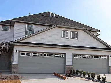 3 bed, 2.5 bath, 1539 sqft, $1,900 — Photo 1