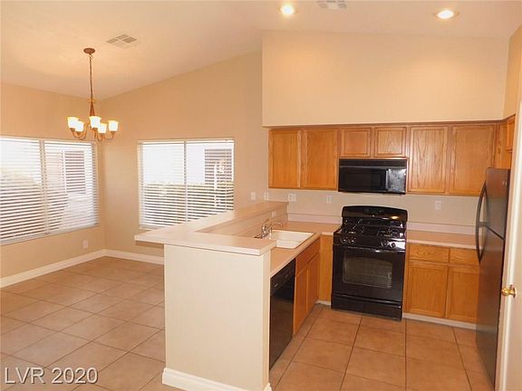 3rd image of 7201 Indian Creek Ln Unit 104