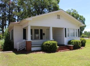3740 Broad St, Loris, SC 29569