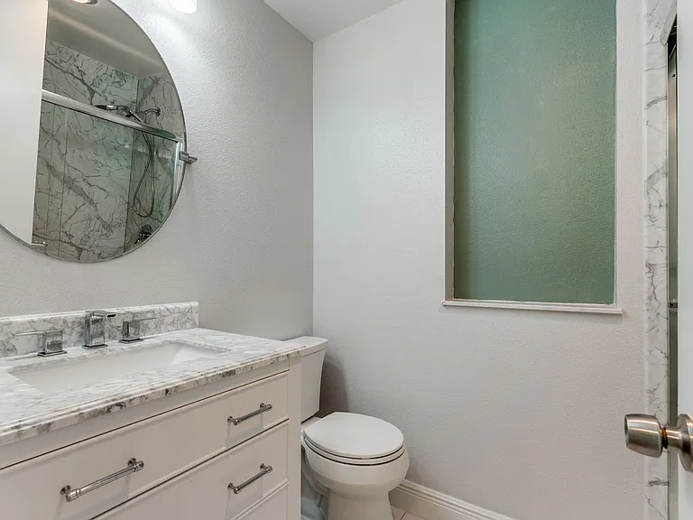 7709 Broadway #113 — Photo 24