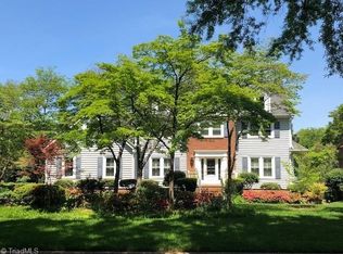 4137 Gladstonbury Rd, Winston Salem, NC 27104