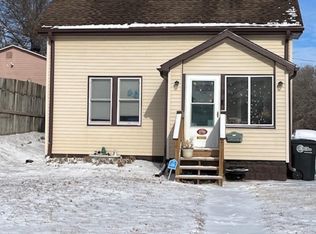 3706 Arbor St, Omaha, NE 68105