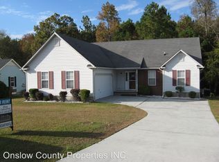 310 Firethorn Ln, Jacksonville, NC 28546