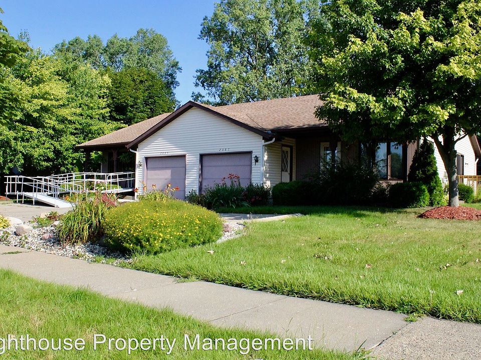 1st image of 2687 Woodmeadow Dr SE
