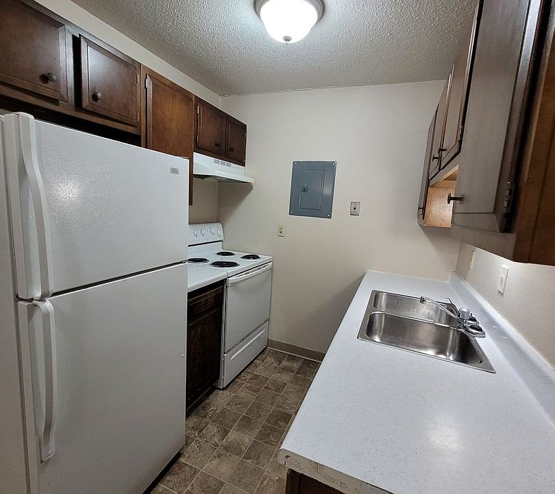 Frederick Apartments 1440 Dakota Dr N Fargo ND Zillow