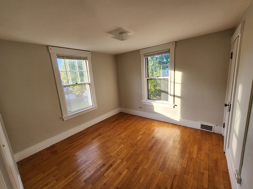 1st image of 63 Ferris St APT 2