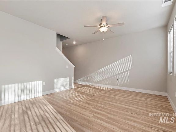 5th image of 2793 W Palouse St