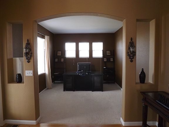 Den/Office/ Formal Dining