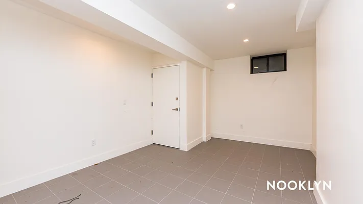 Rented by Nooklyn NYC LLC | media 25