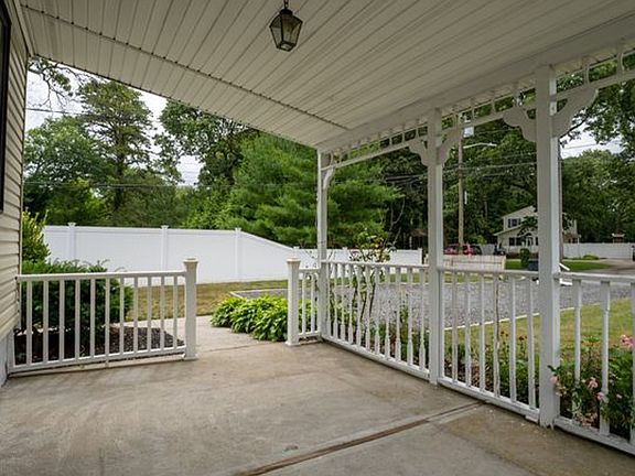 3rd image of 27 Pine St #27C