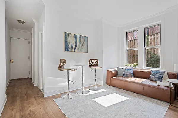 Sold by Compass | media 1