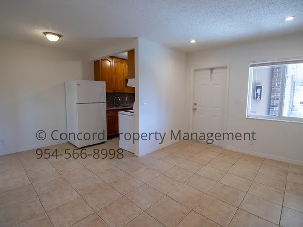 1727 Liberty St, Hollywood, FL