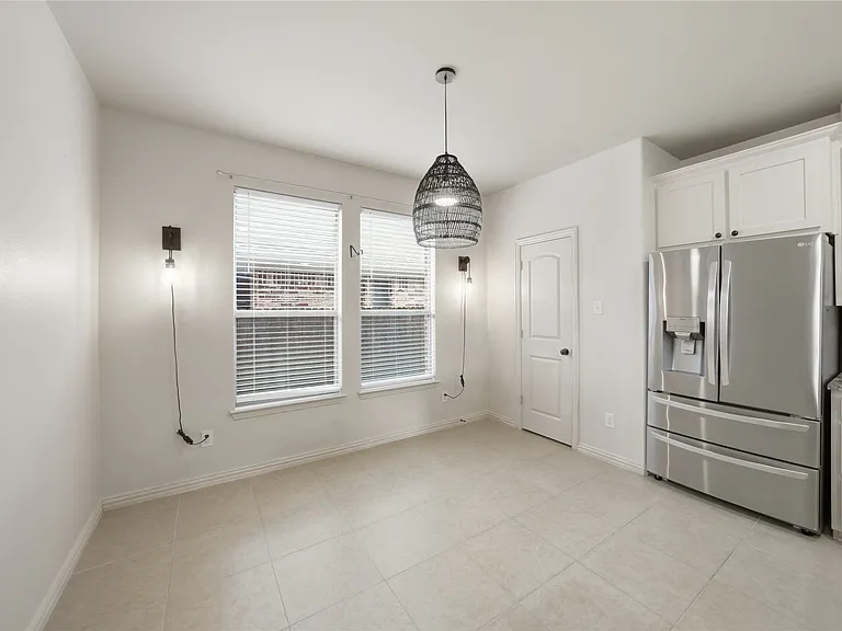 4500 Lakeside Hollow St — Photo 18