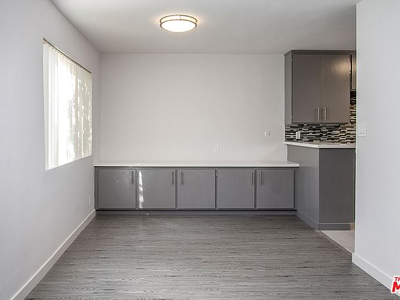 5th image of 450 S Los Robles Ave APT 10