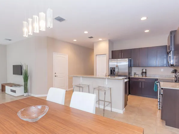 156 SW 7th Ct, Pompano Beach, FL 33060