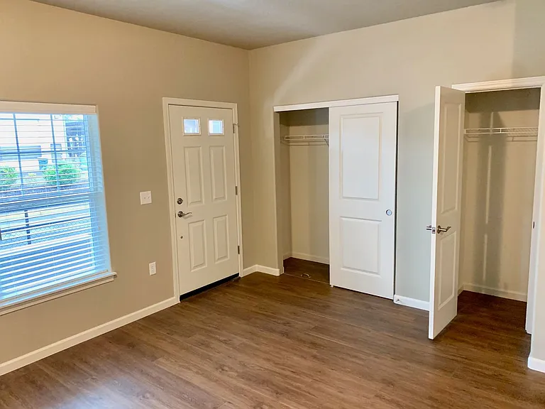 839 Water Ave NE — Photo 19