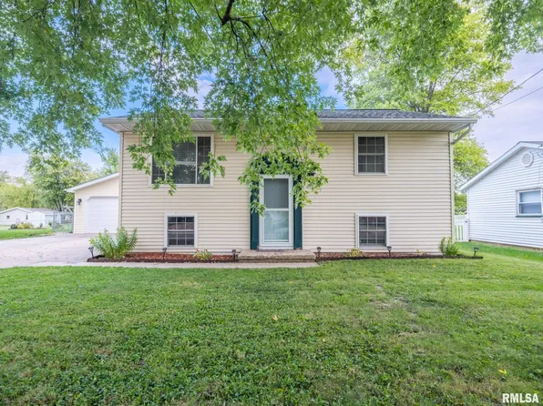 116 Shady Ln, East Peoria, IL 61611