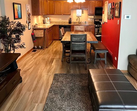 5th image of 15961 Blackwater Ct
