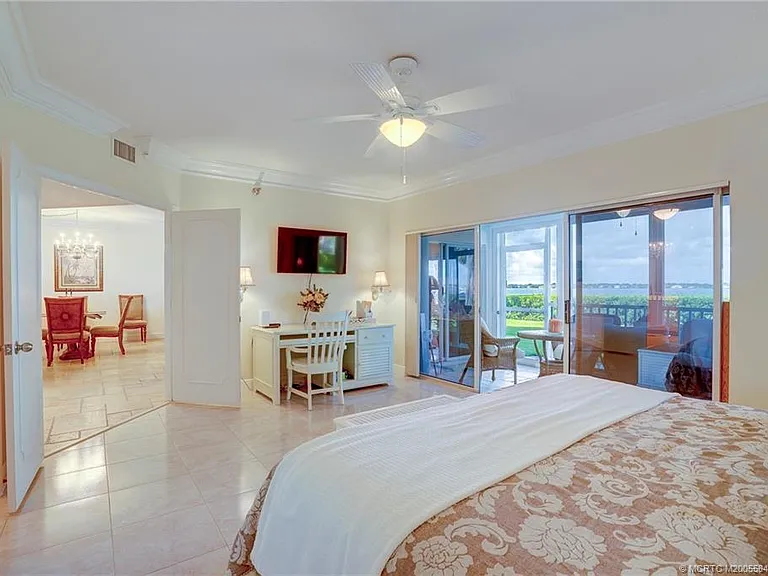 184 NE Edgewater Dr #1001 — Photo 42
