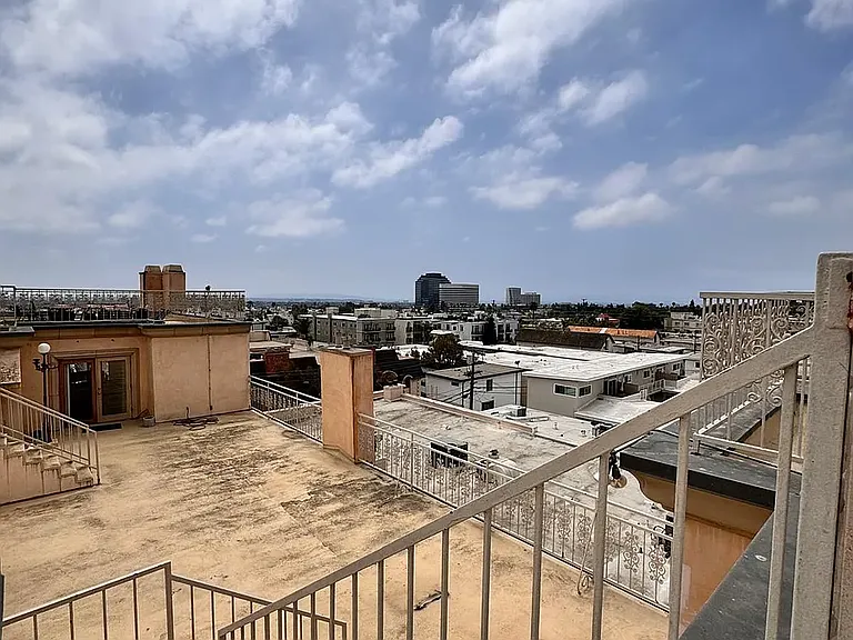 11812 Gorham Ave #Penthouse 1 — Photo 26