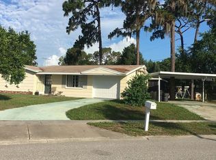 1717 Harpoon Dr, Holiday, FL 34690
