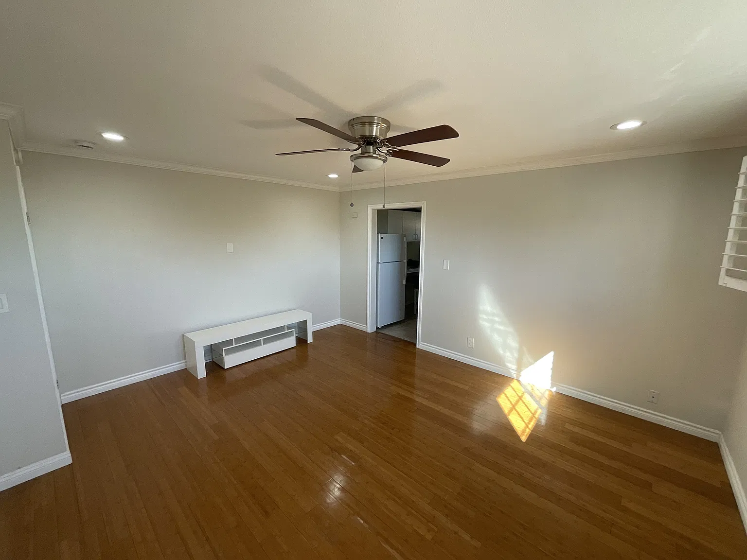 5138 W. 141st St - Large Studio A — Photo 2