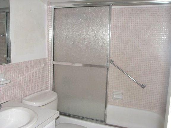 4th image of 1921 58th Ave N APT 12