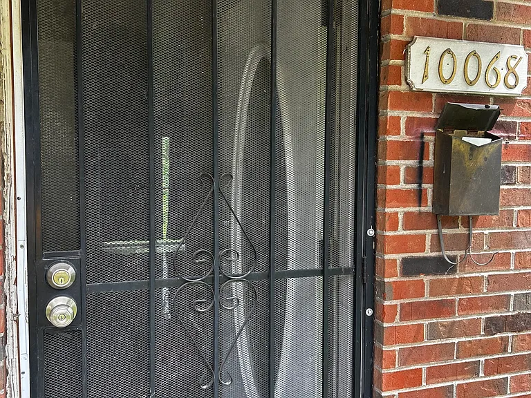 10068 Royal Dr — Photo 4